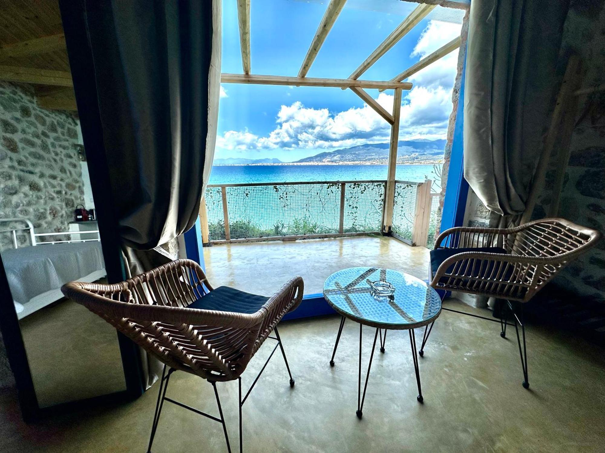 Apartamento Rocksecret Edge Kalamata Exterior foto