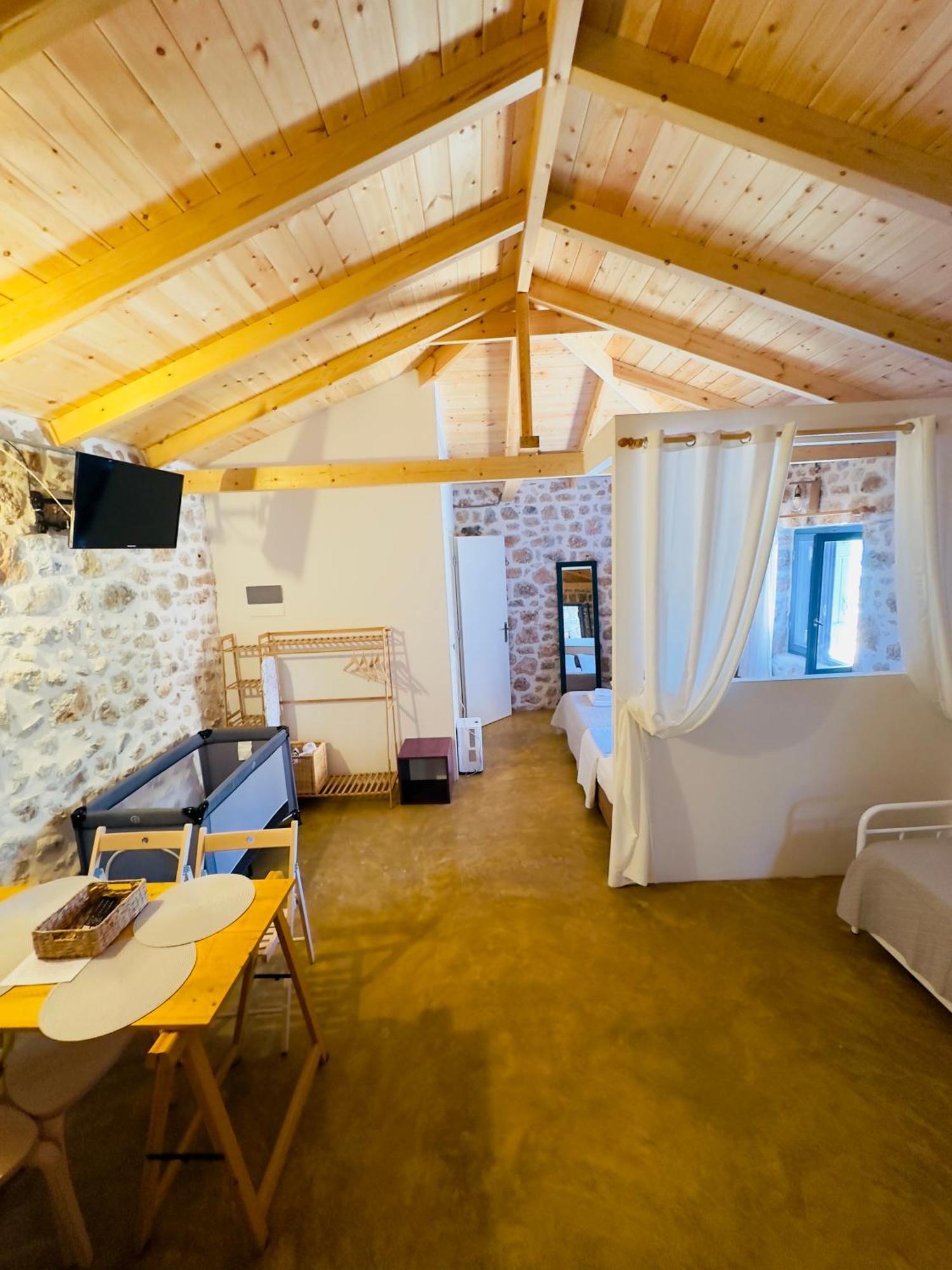 Apartamento Rocksecret Edge Kalamata Exterior foto
